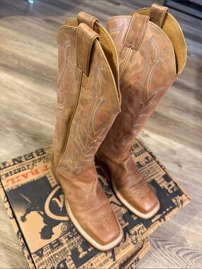 Justin BRL341 Ladies Bent Rail Western Boot 8.5 B